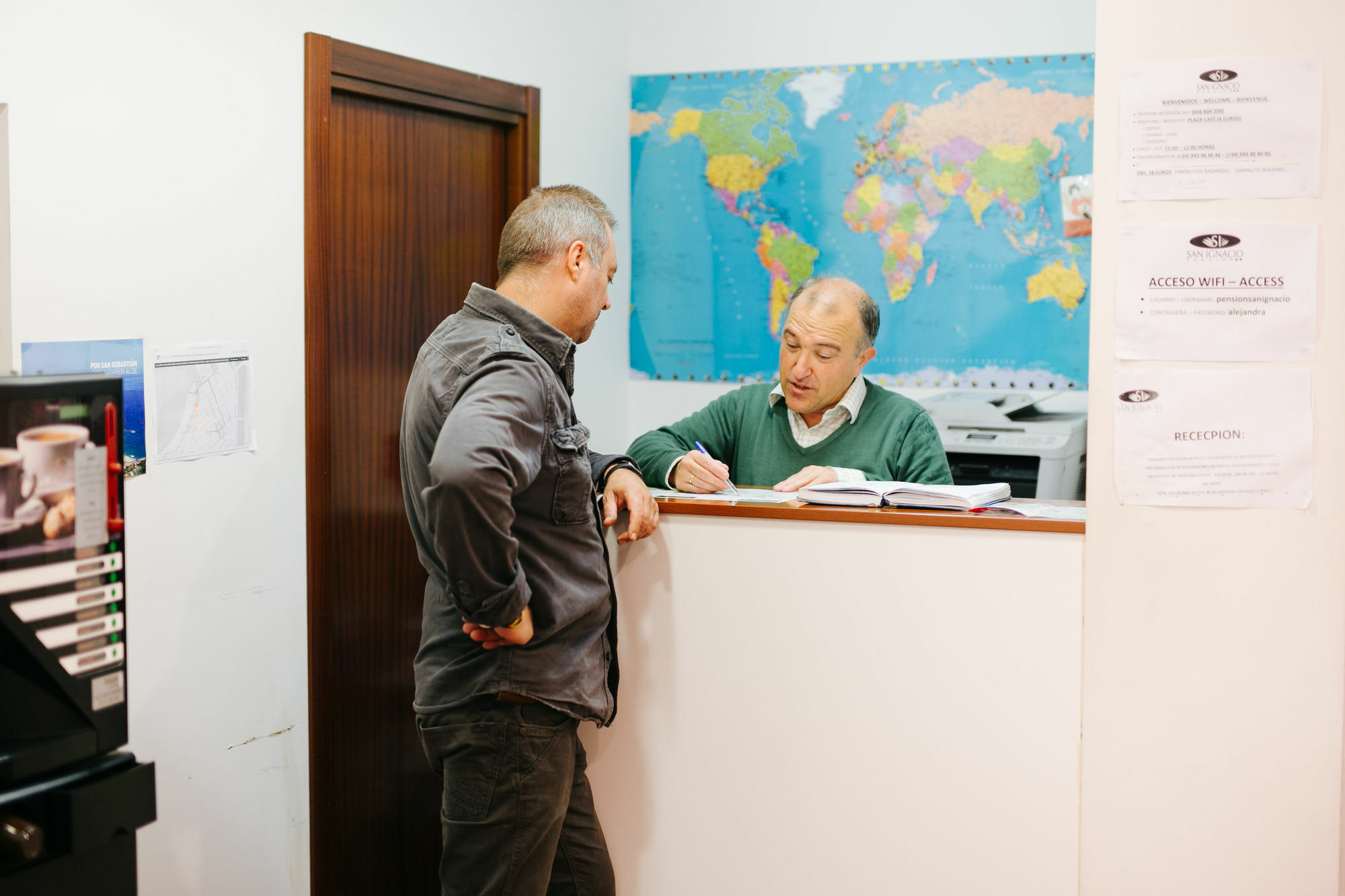 Hostal San Ignacio Centro San Sebastián Dış mekan fotoğraf